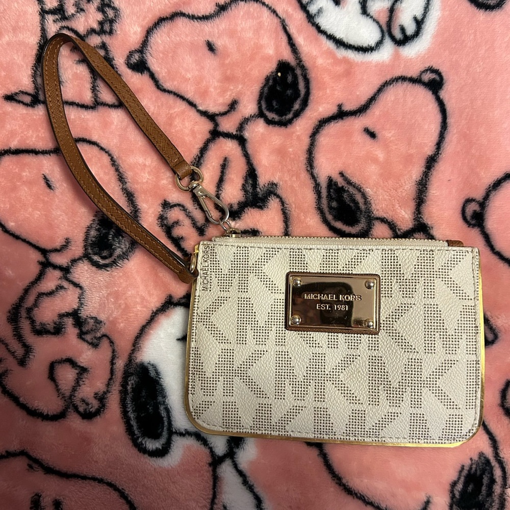 Michael Kors Cream & Tan Wristlet